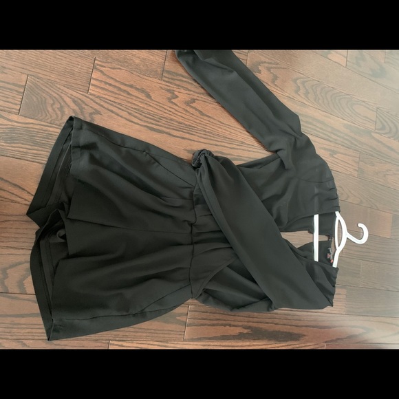 Black long sleeve romper - Picture 6 of 6